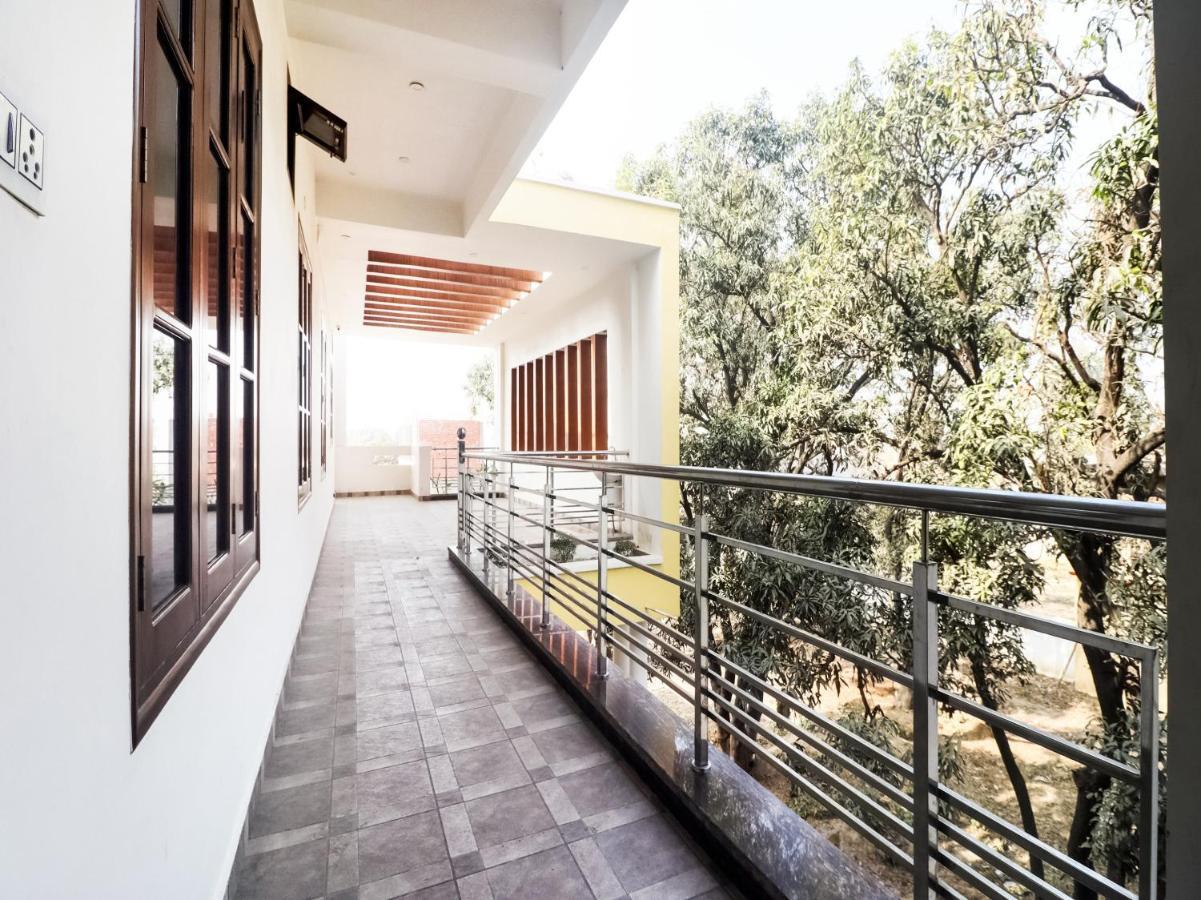 Oyo Lck1233 Rivaaj Palace לקנאו מראה חיצוני תמונה
