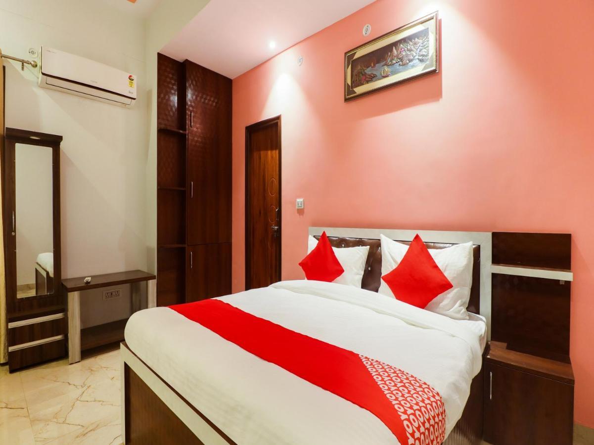 Oyo Lck1233 Rivaaj Palace לקנאו מראה חיצוני תמונה