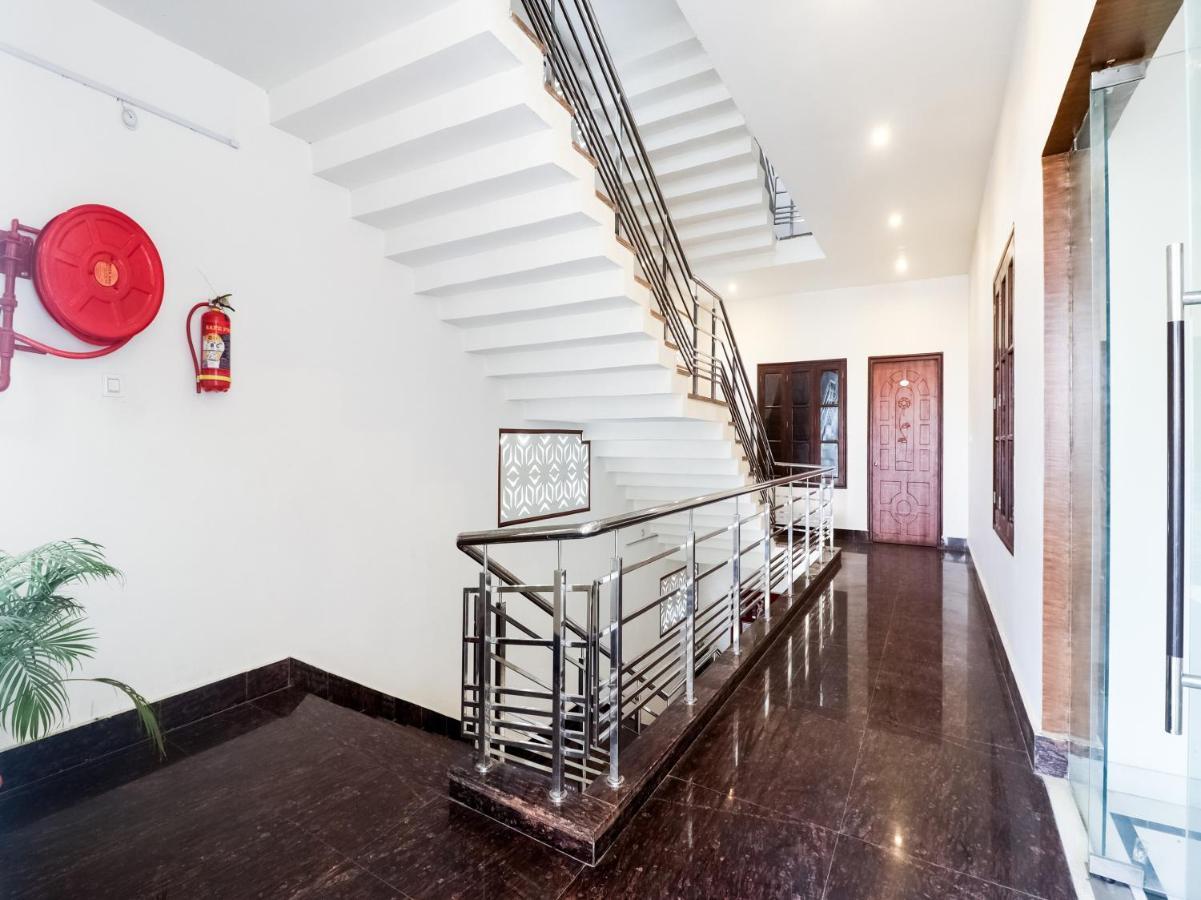 Oyo Lck1233 Rivaaj Palace לקנאו מראה חיצוני תמונה