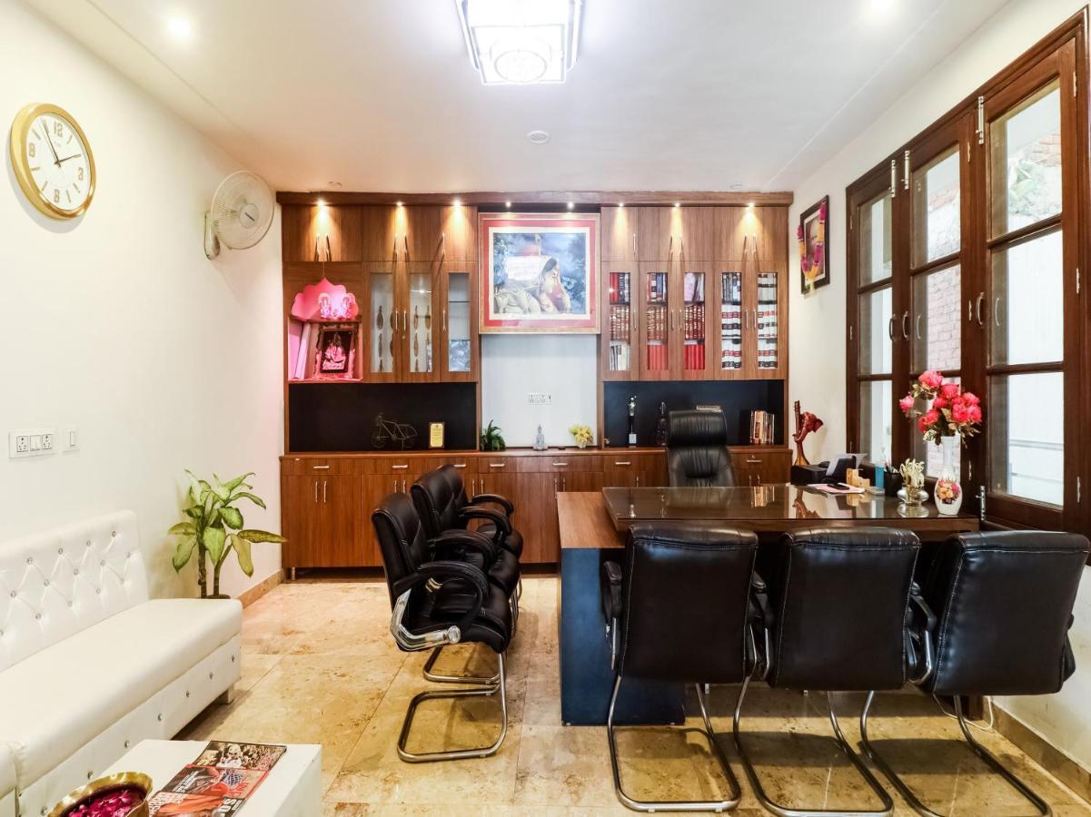 Oyo Lck1233 Rivaaj Palace לקנאו מראה חיצוני תמונה