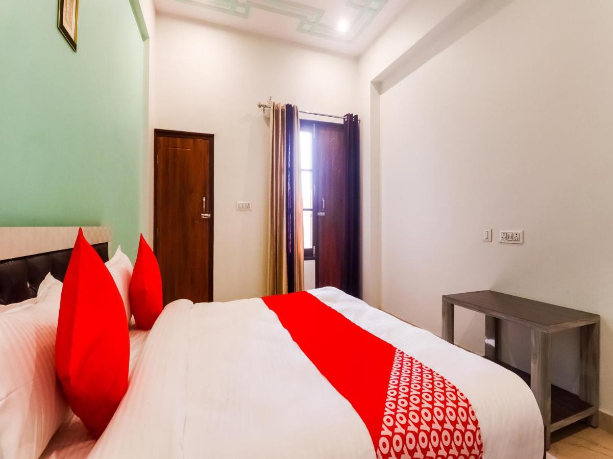 Oyo Lck1233 Rivaaj Palace לקנאו מראה חיצוני תמונה